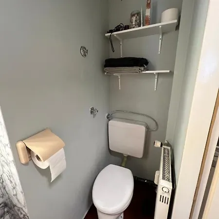 City Home Apartment *